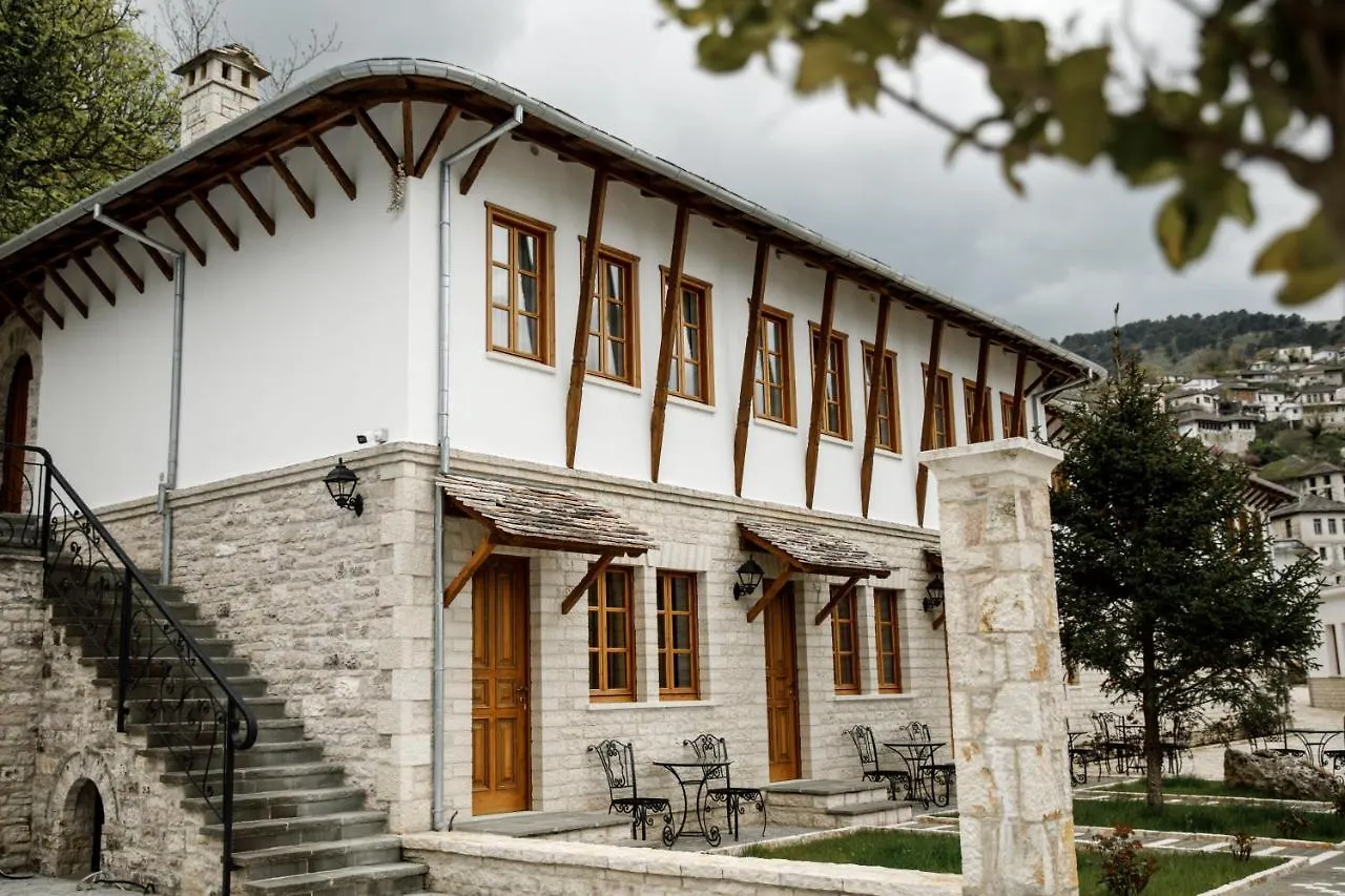 Rose Garden Hotel Gjirokastër
