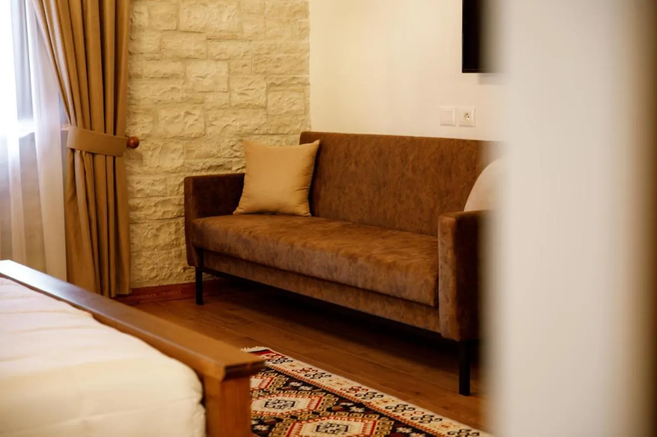 Rose Garden Hotel Gjirokastër