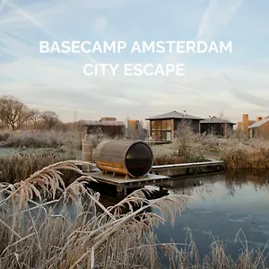 Basecamp 4*, Amsterdam Paesi Bassi
