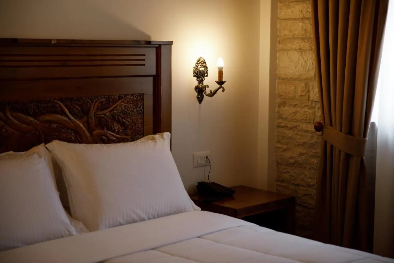 Rose Garden Hotel Gjirokaster