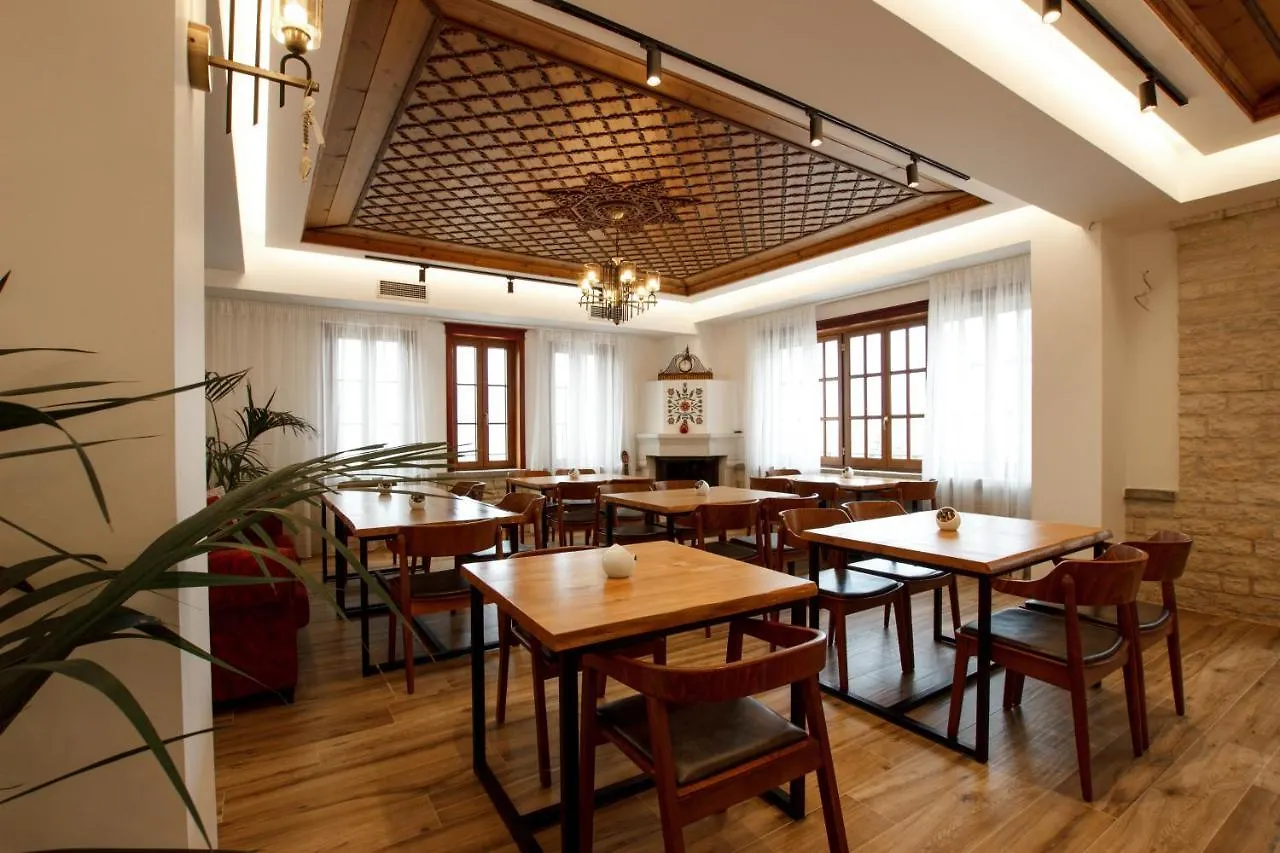 Rose Garden Hotel Gjirokaster